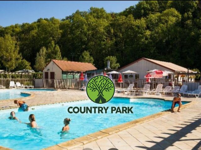 CAMPING COUNTRY PARK