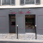 À UN POIL PRÈS