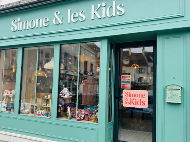 SIMONE & LES KIDS